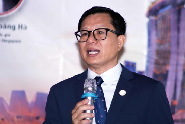 Nhiều gia đình cho con du học nhưng ’mù tịt’ hệ thống giáo dục sở tại