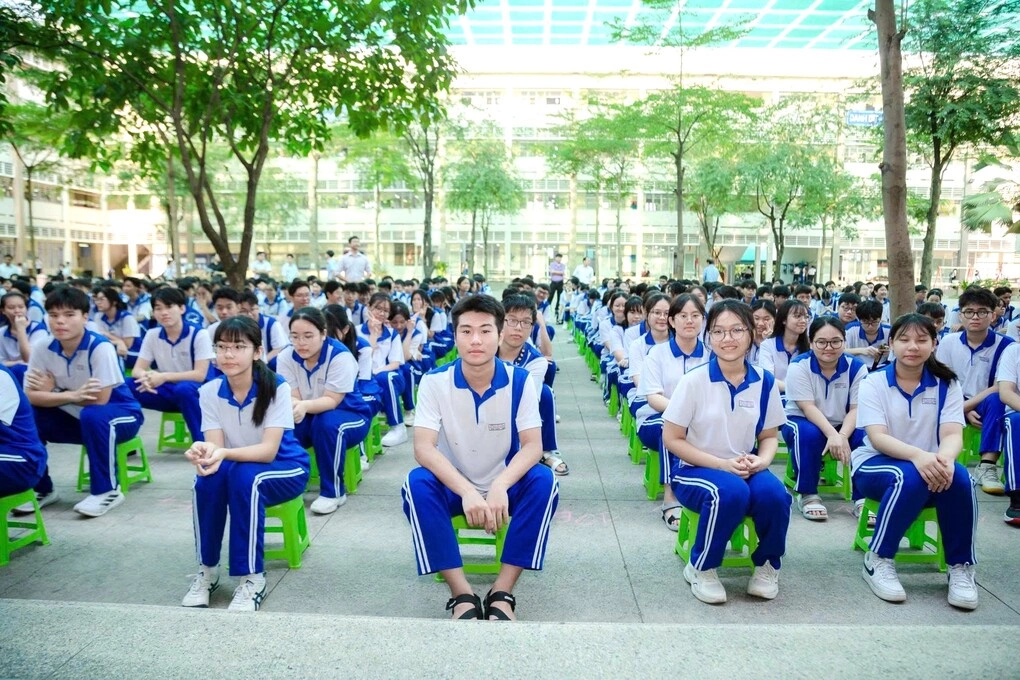 Một trường ở TP HCM có hai thủ khoa 30/30 điểm